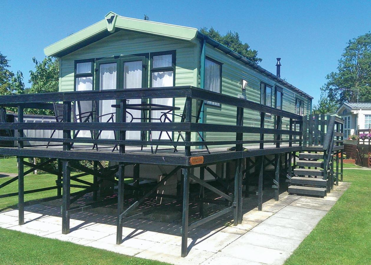 Hotel Weir Country Park Holtby Exterior foto